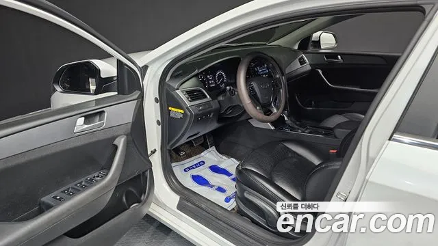 Hyundai Sonata 2017 — фото 13