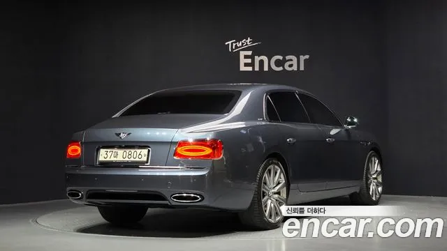 Bentley Flying Spur 2015 — фото 2
