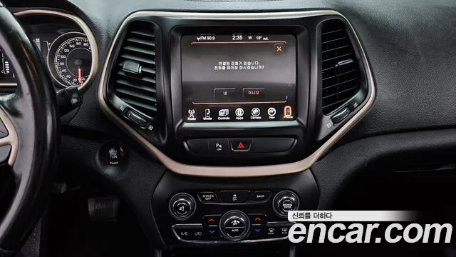Jeep Cherokee 2016 — фото 14