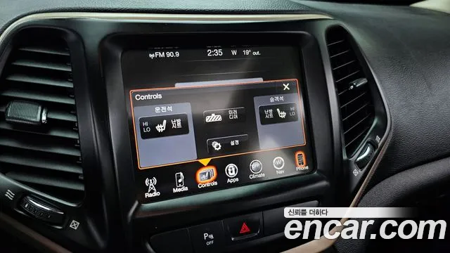 Jeep Cherokee 2016 — фото 17