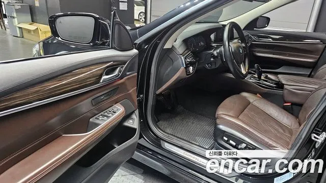 BMW Gran Turismo 2019 — фото 13