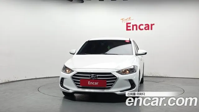 Hyundai AVANTE 2018 — фото 3