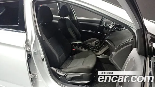 Hyundai i40 2018 — фото 11