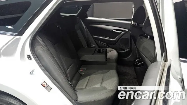 Hyundai i40 2018 — фото 12