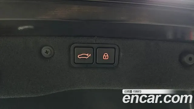 Hyundai Equus 2014 — фото 20