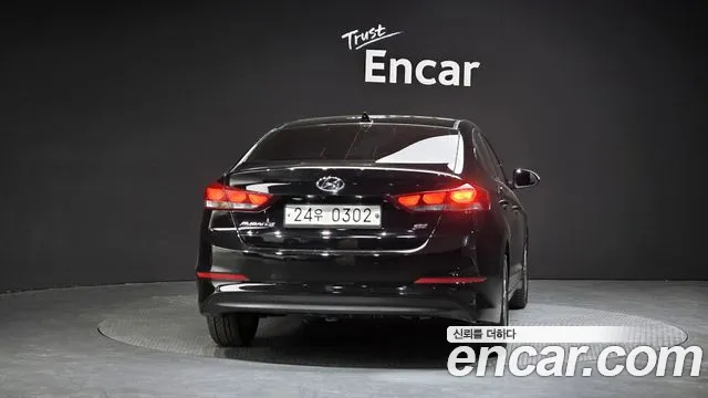 Hyundai AVANTE 2017 — фото 4