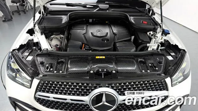 Mercedes-Benz GLE-Class 2024 — фото 6