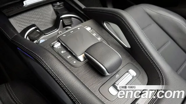 Mercedes-Benz GLE-Class 2024 — фото 18