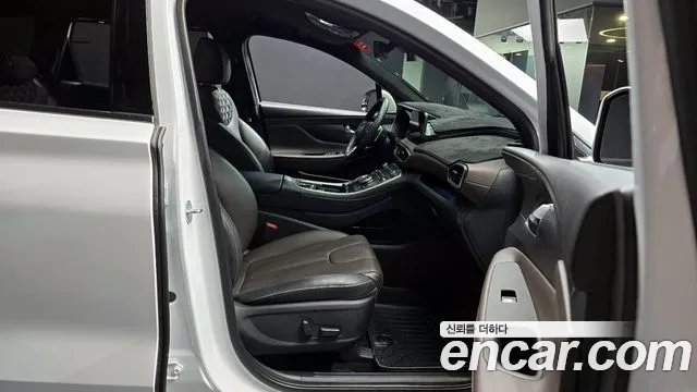 Hyundai Santafe 2023 — фото 17