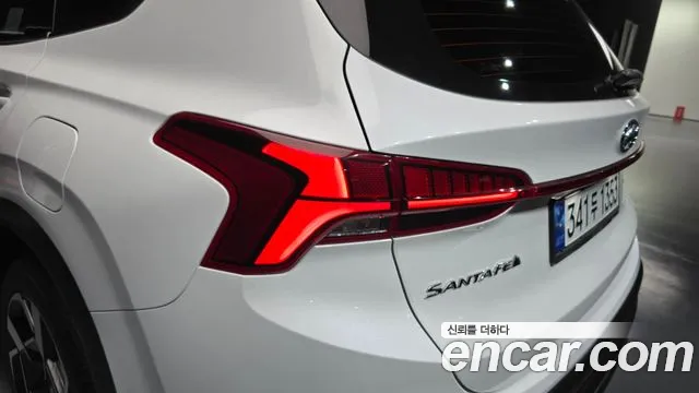 Hyundai Santafe 2023 — фото 9