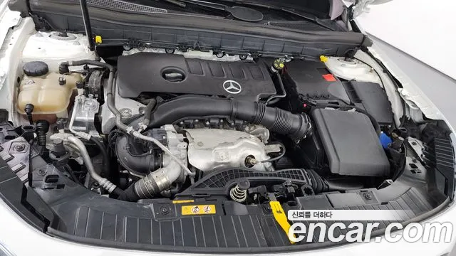 Mercedes-Benz GLB-Class 2020 — фото 6