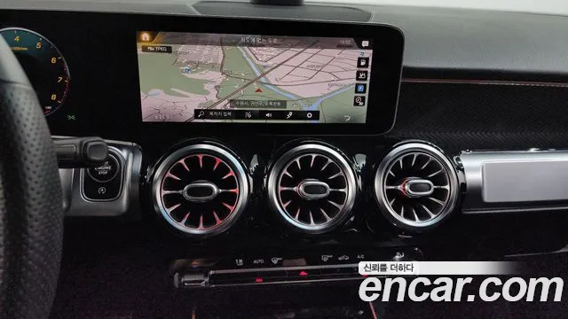 Mercedes-Benz GLB-Class 2020 — фото 12