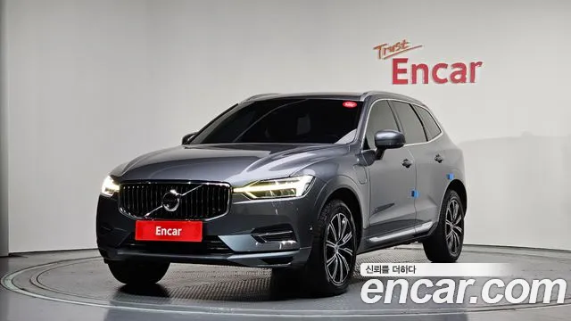 Volvo XC60 2019 — фото 1