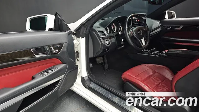 Mercedes-Benz E-Class 2016 — фото 11