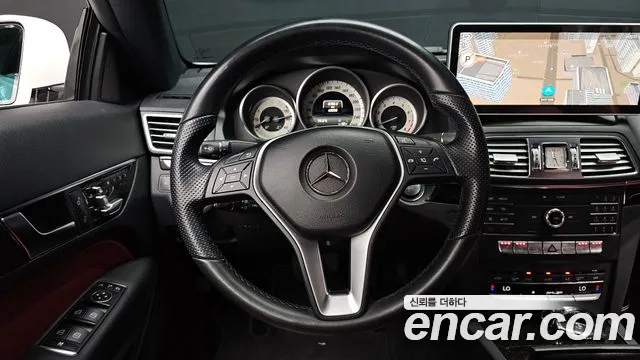 Mercedes-Benz E-Class 2016 — фото 13
