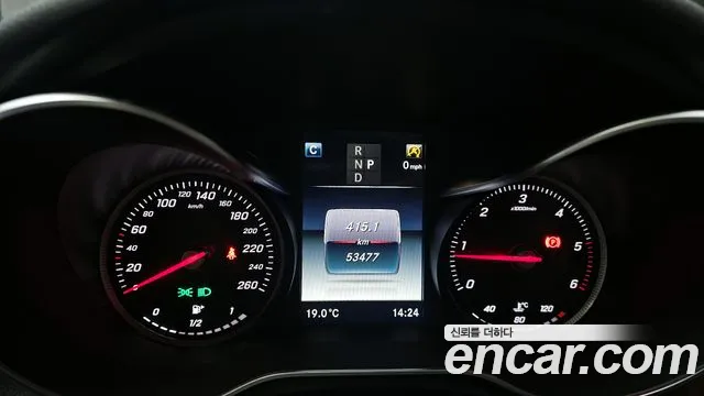 Mercedes-Benz C-Class 2018 — фото 11