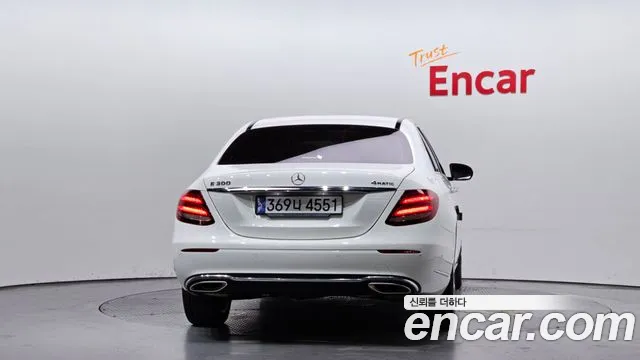 Mercedes-Benz E-Class 2020 — фото 4