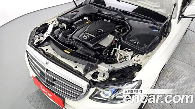 Mercedes-Benz E-Class 2020 — фото 6
