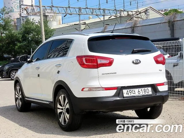 Kia Sportage 2013 — фото 3