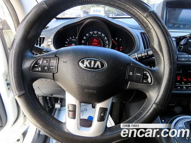 Kia Sportage 2013 — фото 8