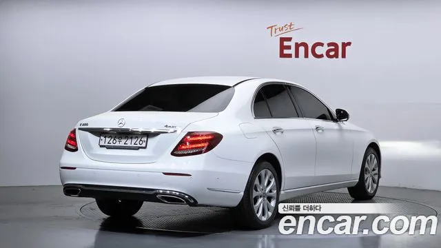 Mercedes-Benz E-Class 2018 — фото 3