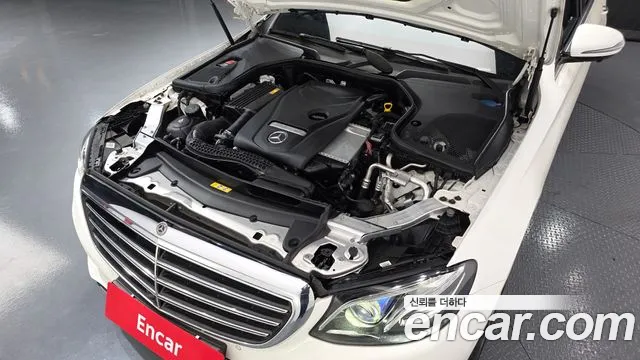 Mercedes-Benz E-Class 2018 — фото 6