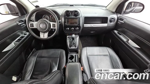 Jeep Compass 2014 — фото 7