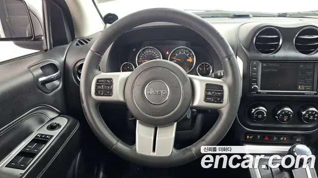 Jeep Compass 2014 — фото 14