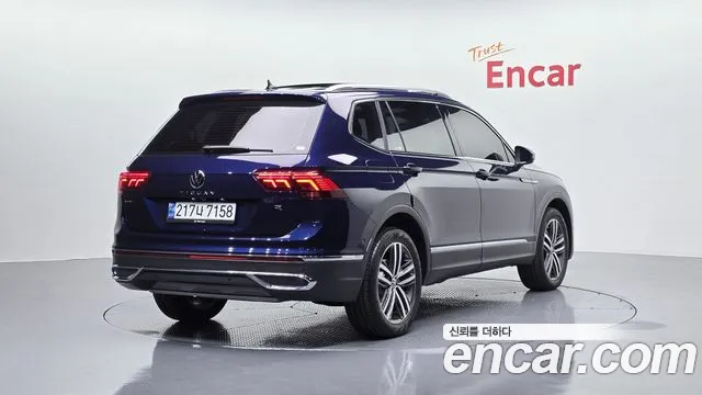 Volkswagen Tiguan 2023 — фото 2