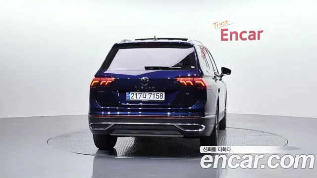 Volkswagen Tiguan 2023 — фото 4
