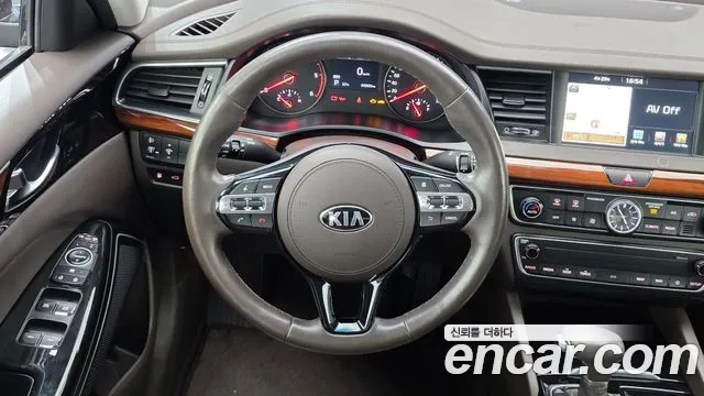 Kia K7 2017 — фото 18