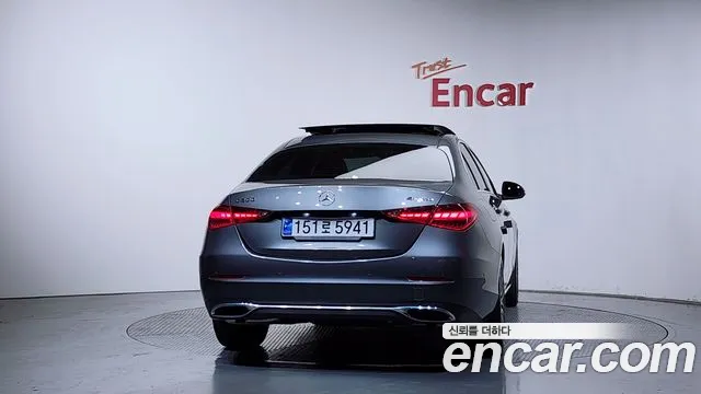 Mercedes-Benz C-Class 2022 — фото 3