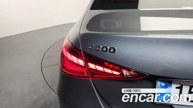 Mercedes-Benz C-Class 2022 — фото 8