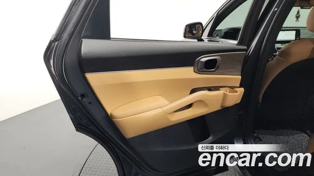 Kia Sorento 2022 — фото 14