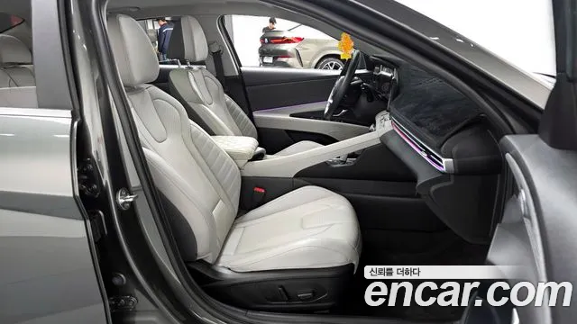 Hyundai AVANTE 2023 — фото 16