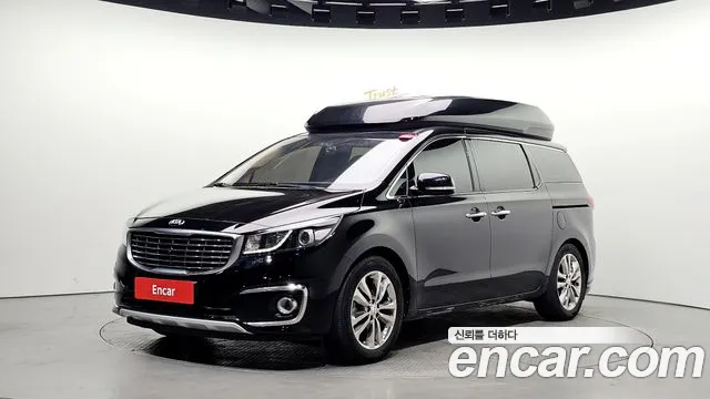 Kia Canival 2017 — фото 1