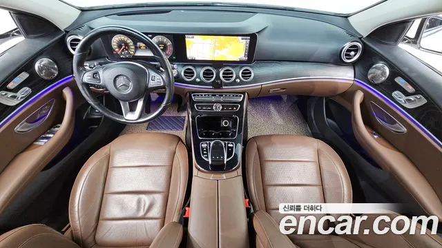 Mercedes-Benz E-Class 2017 — фото 7