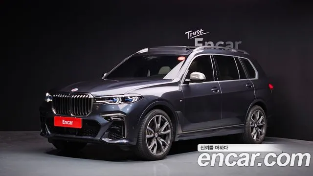 BMW X7 2022 — фото 1
