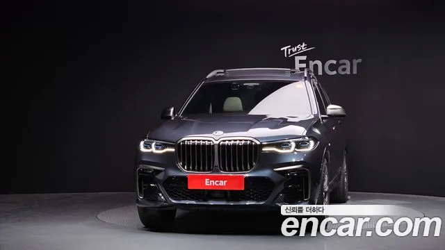 BMW X7 2022 — фото 3
