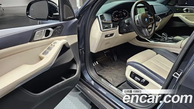 BMW X7 2022 — фото 13