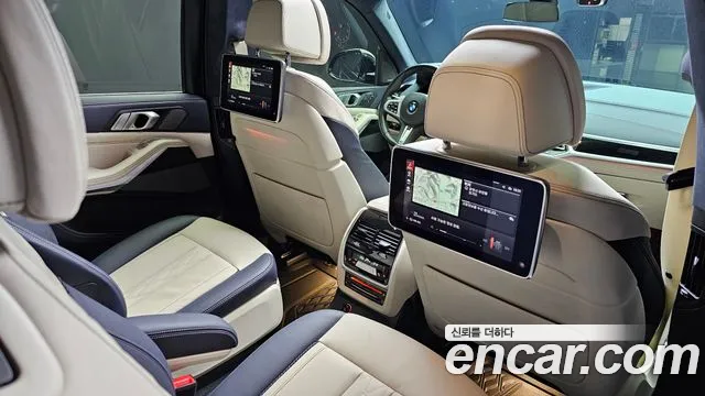 BMW X7 2022 — фото 17