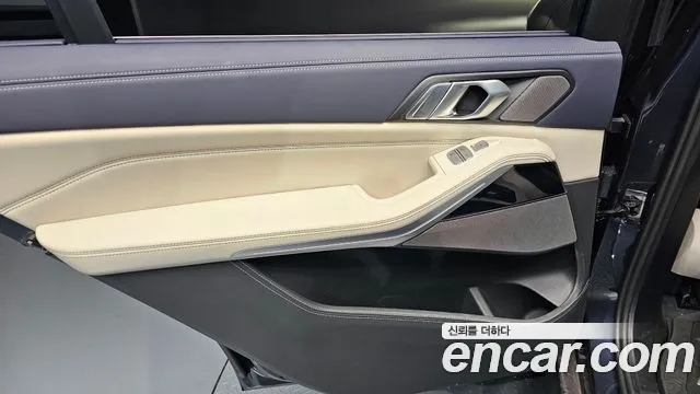 BMW X7 2022 — фото 15