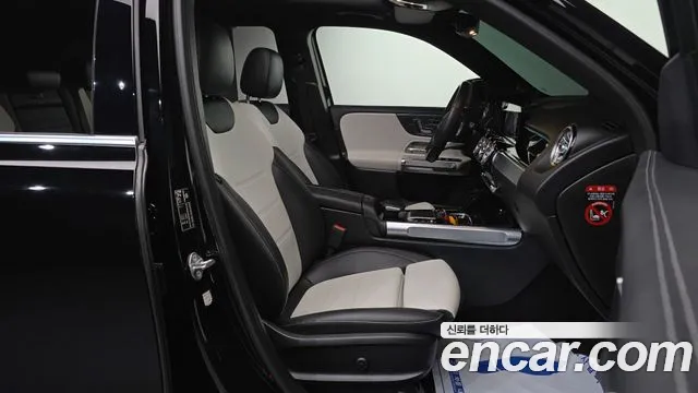 Mercedes-Benz GLB-Class 2021 — фото 16