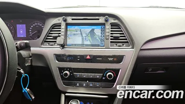 Hyundai Sonata 2016 — фото 12