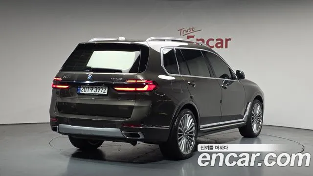 BMW X7 2024 — фото 1