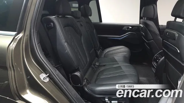 BMW X7 2024 — фото 16