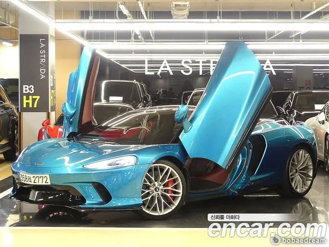 McLaren GT
