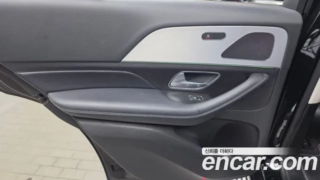 Mercedes-Benz GLE-Class 2020 — фото 15