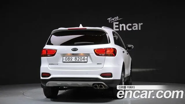 Kia Sorento 2018 — фото 4