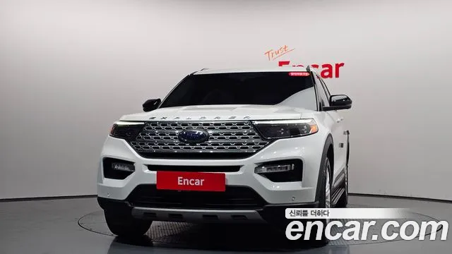 Ford Explorer 2022 — фото 3